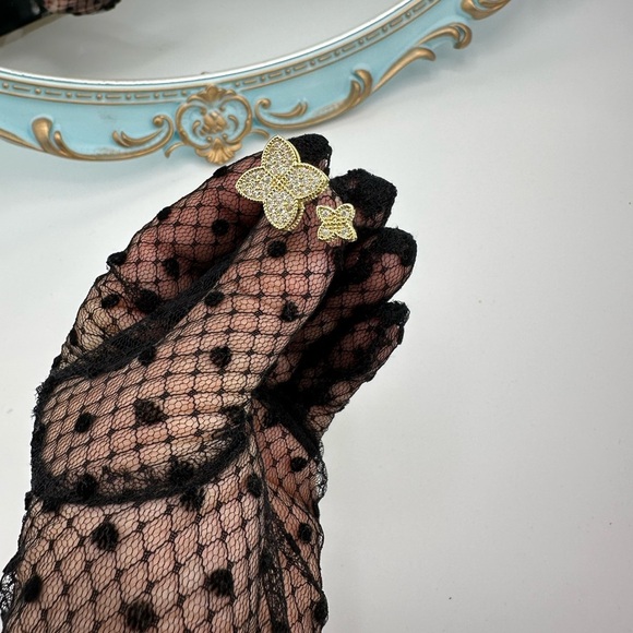 Alhambra Gold Crystal Adjustable Ring - Picture 11 of 13